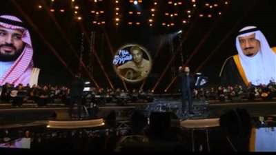 بموال لتكريم ولي العهد، عاصي الحلاني يخرج عن سياق حفل صلاح الشرنوبي بالسعودية (فيديو)