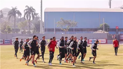 الأهلي يختتم تدريباته بالقاهرة قبل السفر إلى الإمارات