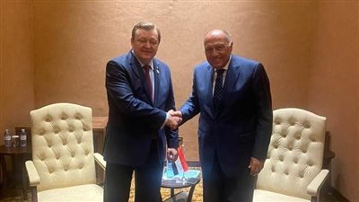 على هامش مشاركته في قمة دول عدم الانحياز، وزير الخارجية يعقد لقاءً ثنائيًا مع نظيره البيلاروسي