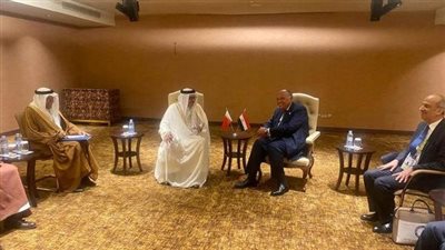 وزير الخارجية يبحث مع نظيره البحريني مستجدات الأوضاع الإقليمية 