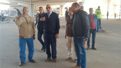محافظ الجيزة يكلف رئيس هيئة النظافة بالمرور الدوري لتجميل الشوارع