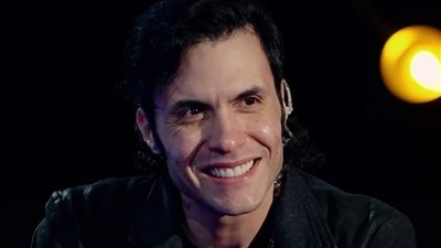 أمير عيد يروج لمسلسل دواعي السفر (فيديو)