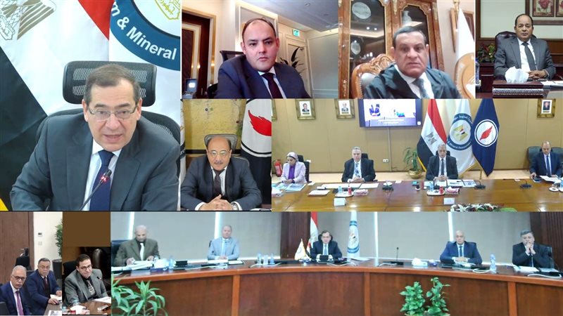 الملا خلال انعقاد