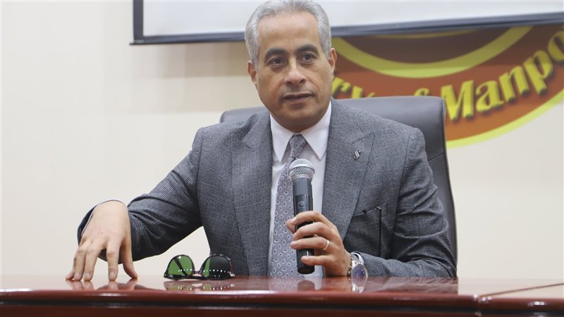 حسن شحاتة وزير العمل،فيتو