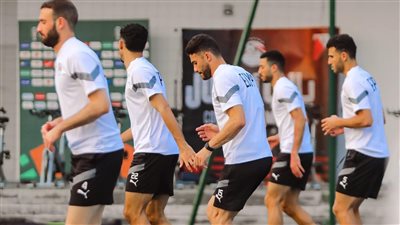 بدون صلاح، منتخب مصر يخوض تدريباته استعدادا لمواجهة الرأس الأخضر (صور) 