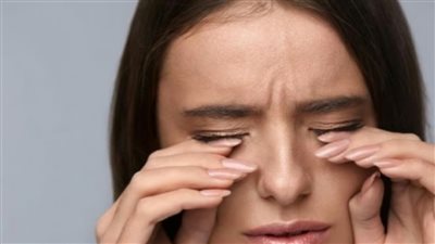 لغز يحير الأطباء، تلميذة عمرها 12 عاما تفقد بصرها فجأة