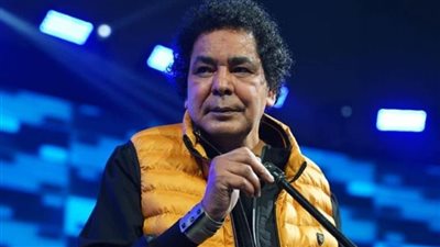 وزيرة الثقافة تكشف كواليس إصابة محمد منير بكسر في ذراعه (فيديو)