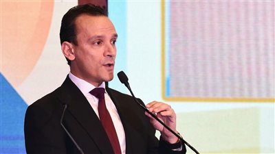 مساعد وزير الإسكان يشارك في إعداد القواعد الإرشادية الدولية لإقامة المدن الذكية