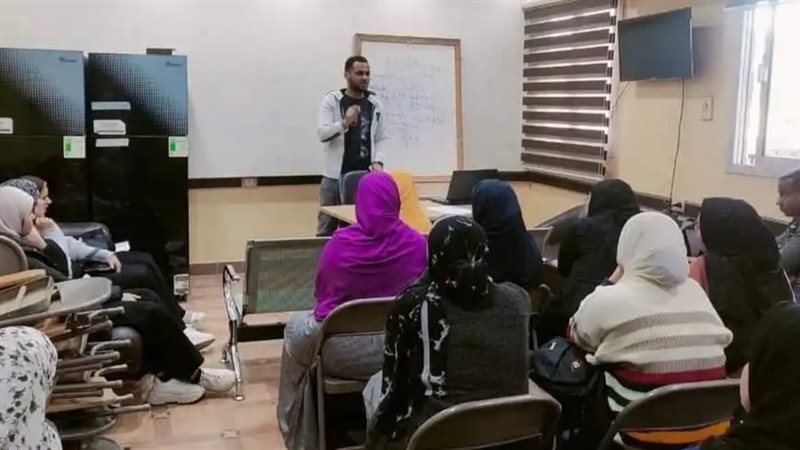 جانب من تنفيذ الدورة
