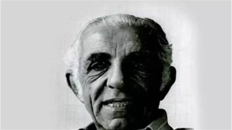 الكاتب الصحفي جلال