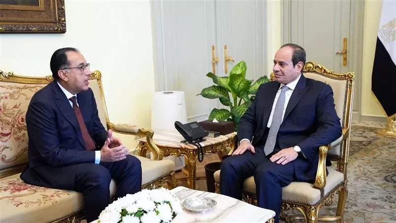 الرئيس السيسي ومصطفى