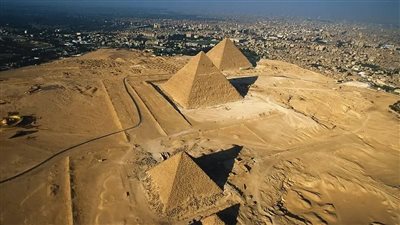 ماذا جرى لمصر فى 100 عام؟.. مَلكية تمددت فى القارة السمراء ورئاسة تجاهد للحفاظ على ما تبقى.. خريطة مصر الخارجية فى قرن كامل