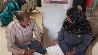 الكشف على 1011 مواطنا مجانا خلال قافلة طبية بالخانكة