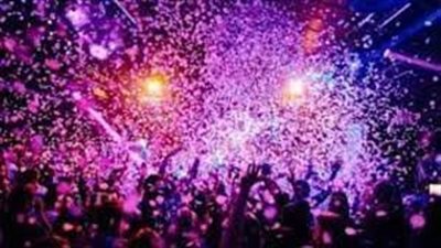 تفسير حلم الحفلة في المنام وعلاقته بكثرة المنافقين والأشخاص المخادعين 