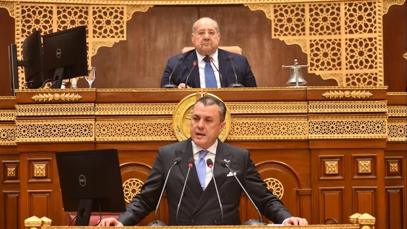 وزير السياحة أمام