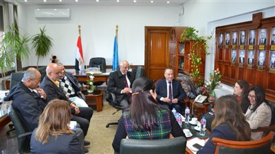 وفد برنامج رواد وعلماء مصر يزور جامعة الإسكندرية