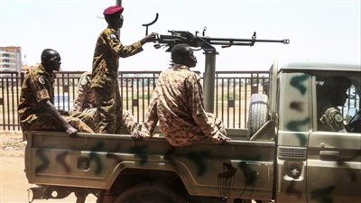 الجيش السوداني يقصف أهدافا للدعم السريع في الخرطوم