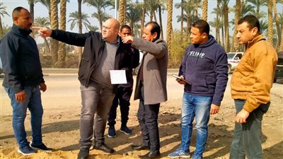 نائب محافظ الجيزة يتفقد أعمال توسعة ورصف طرق أبو ربع والطرفاية (صور)