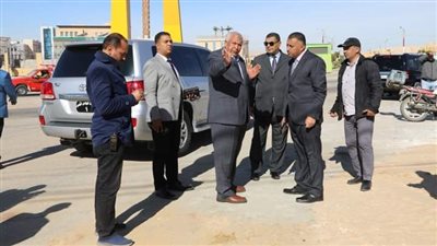 محافظ الوادي الجديد يتابع أعمال تشطيبات 