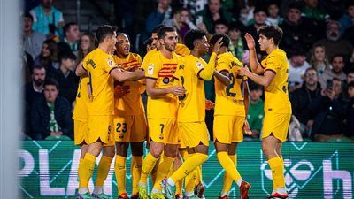 الدوري الإسباني، هاتريك توريس يقود برشلونة لفوز مثير على ريال بيتيس