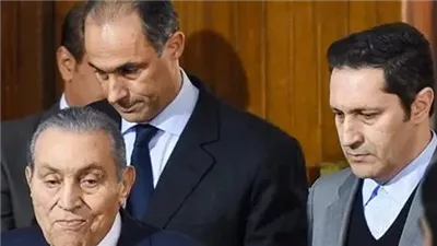 13 عاما على تنحي حسني مبارك.. صعد للسلطة بطريقة درامية.. تجاهل نظامه صوت الشارع.. انحاز الجيش لمطالب المصريين.. ووجد نفسه مجبرًا على نقل السلطة للقوات المسلحة