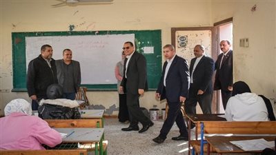 142 ألف طالب بالإعدادية يؤدون امتحان اللغة الأجنبية في 795 لجنة بالشرقية