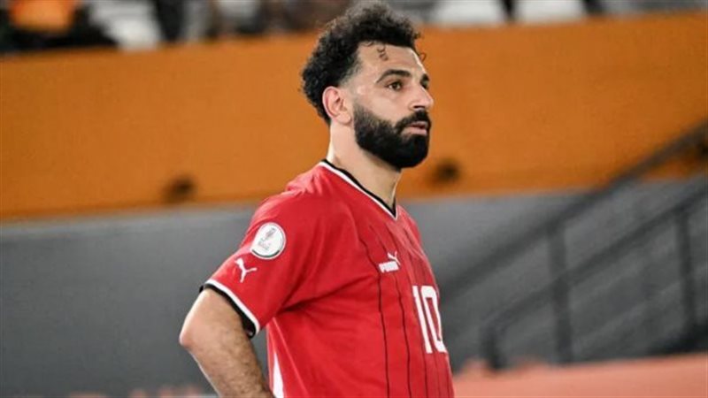 محمد صلاح قائد منتخب
