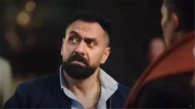 الفنان أحمد عبد الله،