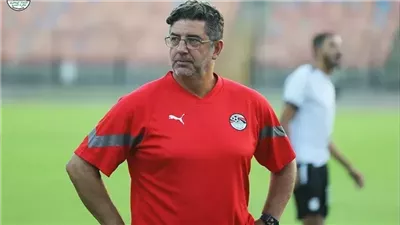 فيتوريا يستقر على ثلاثي هجوم منتخب مصر أمام الكونغو الديمقراطية