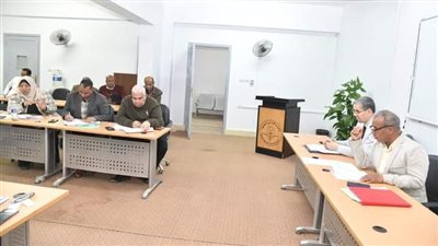 ورشة عمل بجامعة الوادي الجديد عن 