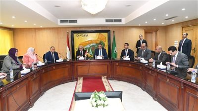 وزير التعليم يلتقي مديري الإدارات النوعية والتعليمية بالفيوم