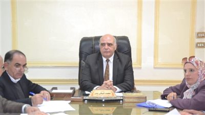 اجتماع بالبحيرة لمناقشة موقف المشروعات الإنتاجية والخدمية (صور)