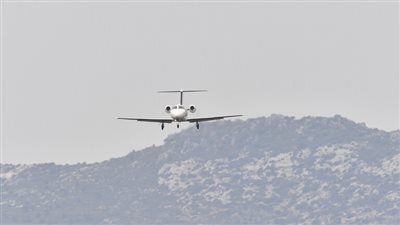 إجلاء ناجح للناجين في حادث تحطم طائرة خاصة بأفغانستان (فيديو)