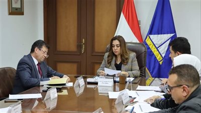 محافظ دمياط تناقش أعمال الخطة الاستثمارية للعام المالى الجاري 