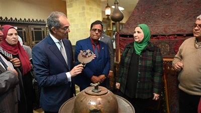 وزيرا الاتصالات والتضامن يبحثان التعاون فى رقمنة مقتنيات الجمعية الجغرافية المصرية