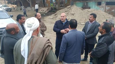 نائب محافظ الجيزة يتفقد مشروعات حياة كريمة بمركز أطفيح (صور)