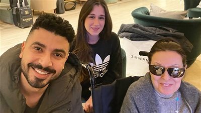 ظهور جديد لـ نجاة الصغيرة على كرسي متحرك