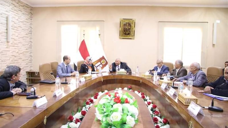 محافظ الوادى الجديد،