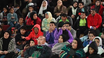 القلق والتوتر يسيطران على مشجعي المنتخب مع بداية مباراته أمام الرأس الأخضر (صور)