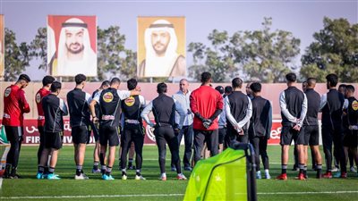 الموعد والقناة الناقلة لمباراة الأهلى والأخدود السعودي