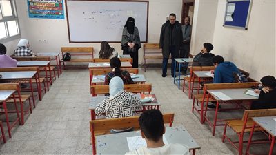 امتحان اللغة الإنجليزية يرسم البهجة على وجوه طلاب الشهادة الإعدادية بالغربية