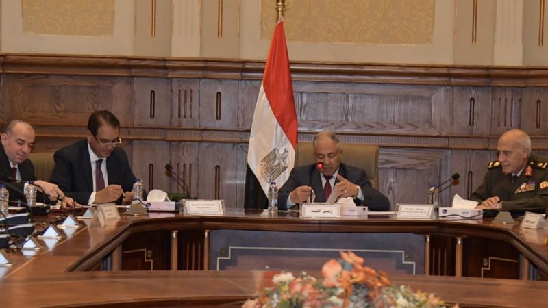 اجتماع لجنة الدفاع