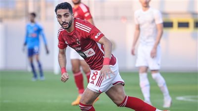 بعثة الأهلى تعود إلى فندق الإقامة بعد انتهاء مباراة الأخدود السعودي (فيديو)