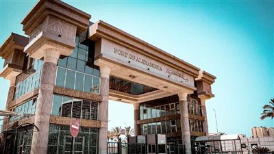 محاور تطوير ميناء الإسكندرية.. أبرزها المنطقة اللوجستية ومشروع خط الرورو بين مصر وإيطاليا.. ويعزز حصة مصر من السوق العالمية لتجارة الترانزيت