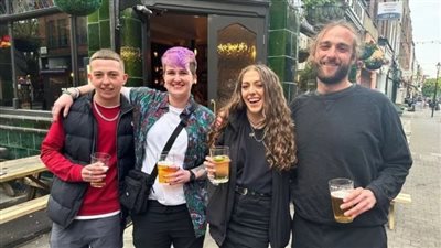 بالصدفة، 4 شبان يكتشفون أنهم إخوة من أب واحد (فيديو)