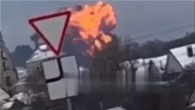 لحظة انفجار طائرة روسية على متنها عشرات الأسرى الأوكرانيين (فيديو)