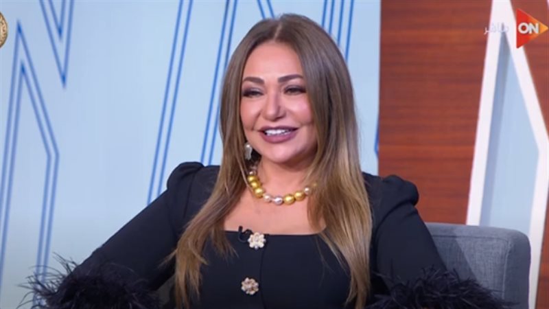 الفنانة ليلى علوي،