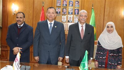 جامعتا المنصورة الجديدة والمنوفية توقعان بروتوكول تعاون للتدريب الطبي 