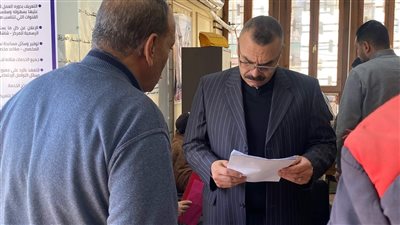 رئيس حي شرق بالإسكندرية يوجه بحل مشكلات المواطنين