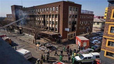 قتل شخصا، وحاول التخلص من الجثة، فأحرق 76 وأصاب 80 